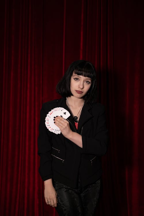 Kuinka paljon suomalaiset pelaavat nettikasinoilla