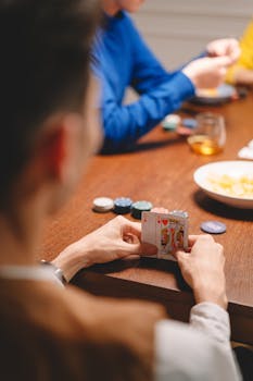 Unibet Suomi harrastaa kekseliästä sponsorointia suomalaisjulkkiksilla